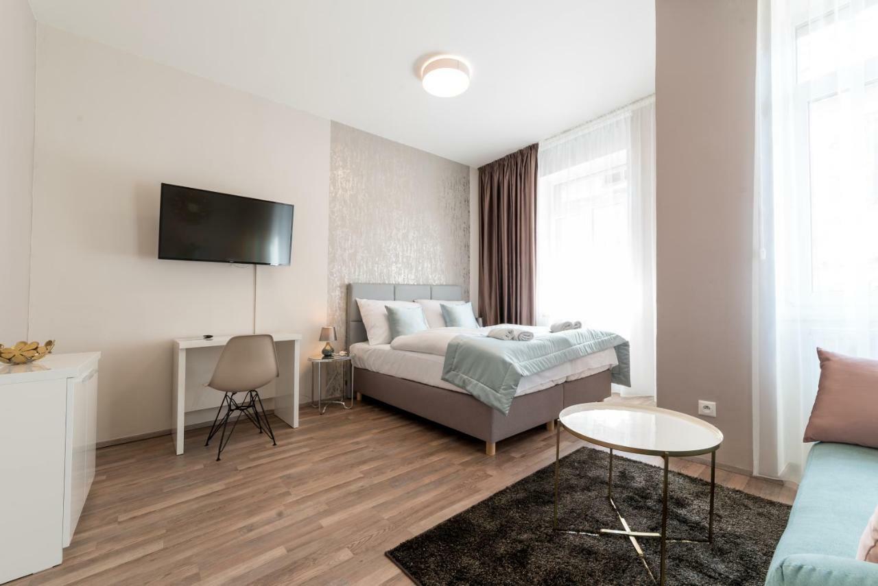 Myapartment In The City Center Чеське Будєйовіце Екстер'єр фото